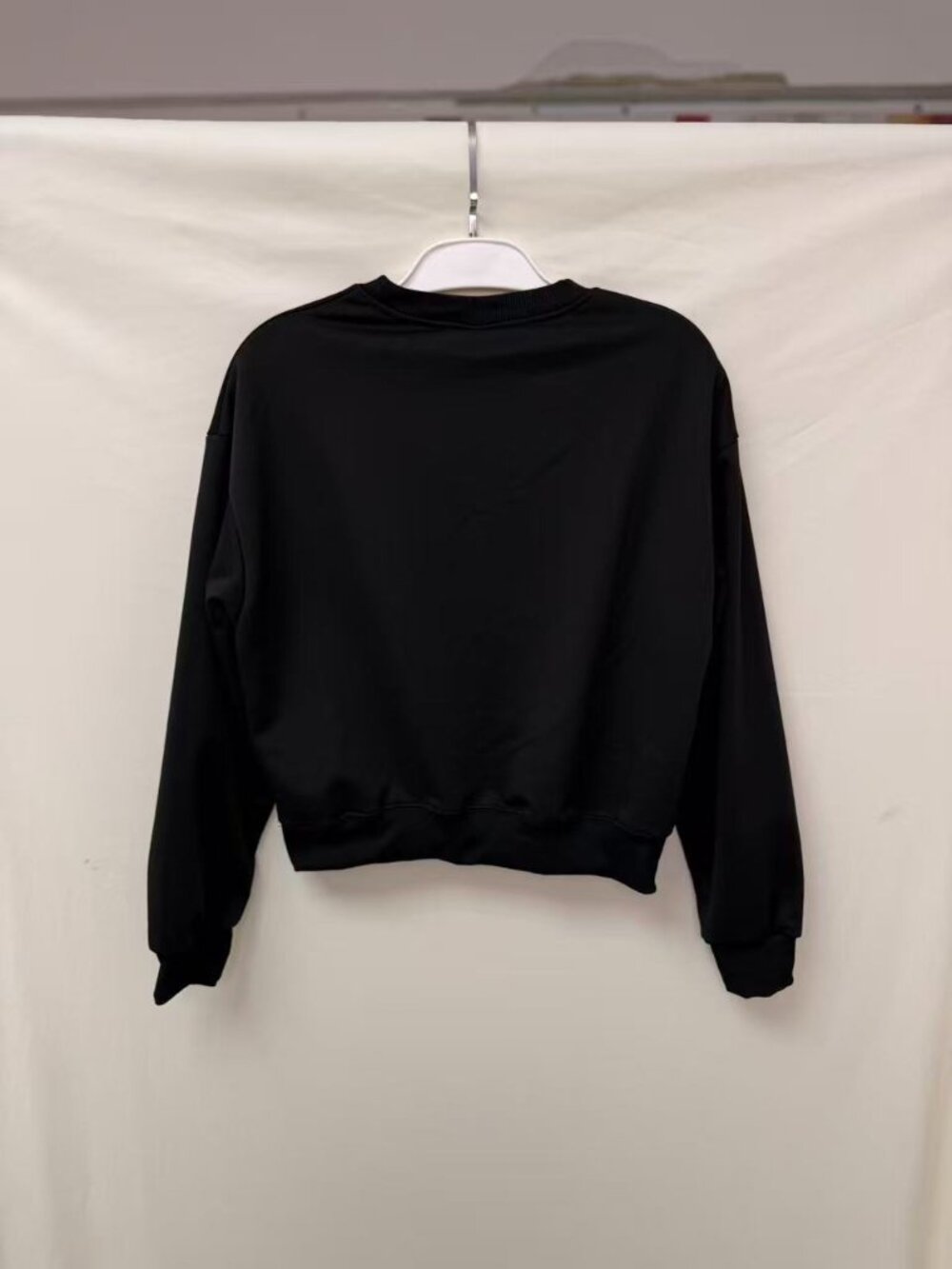 Alo Yoga Black Sweatshirt Workout Set, Size S. - Picture 7 of 8